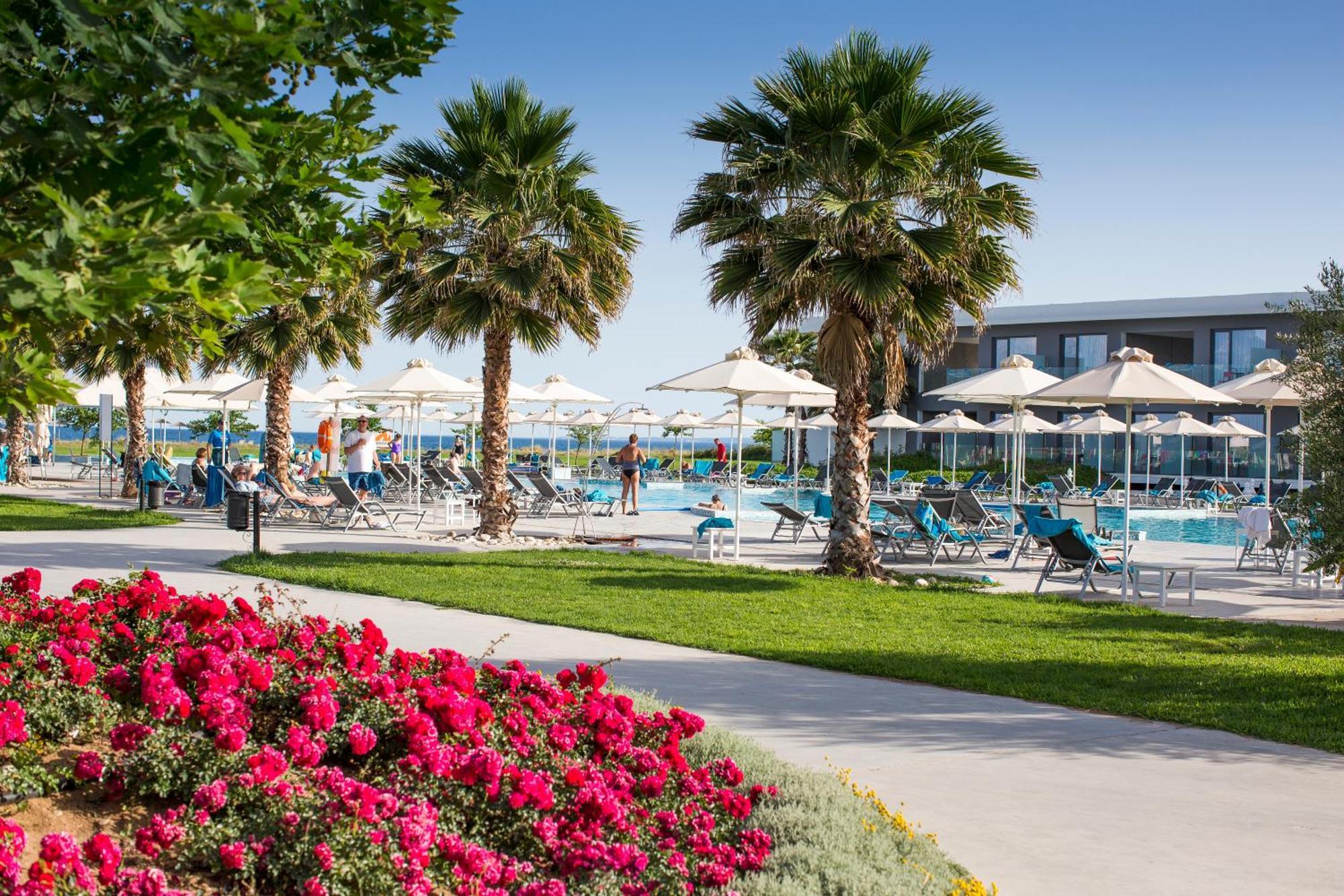 ホテル Neilson Messini Activity Beach Club カラマタ エクステリア 写真